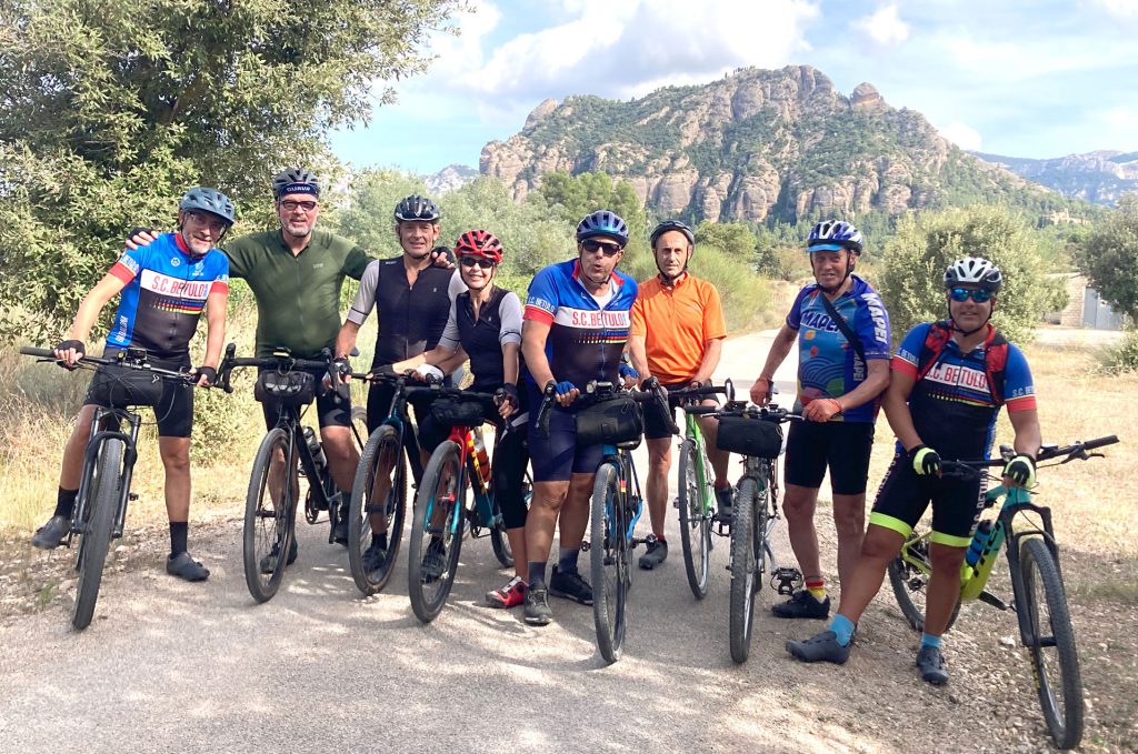 Sortida Especial a Terres de l'Ebre. Al fons Santa Bàrbara.